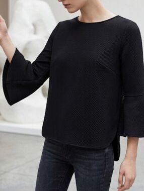 Zara W&B Black Textured Bell Sleeve High-Low Top Size S